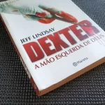 Dexter A Mão Esquerda de Deus (2)