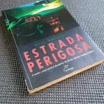 Estrada Perigosa - Kris Nelscott (2)
