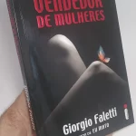 Livro Memórias de um vendedor de mulheres Giorgio Faletti