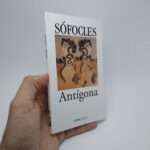 Antígona - Sófocles - Editora LPM (Usado)