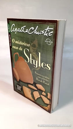 Livro O Misterioso Caso de Styles e O Caso do Hotel Bertram Agatha Christie (2)